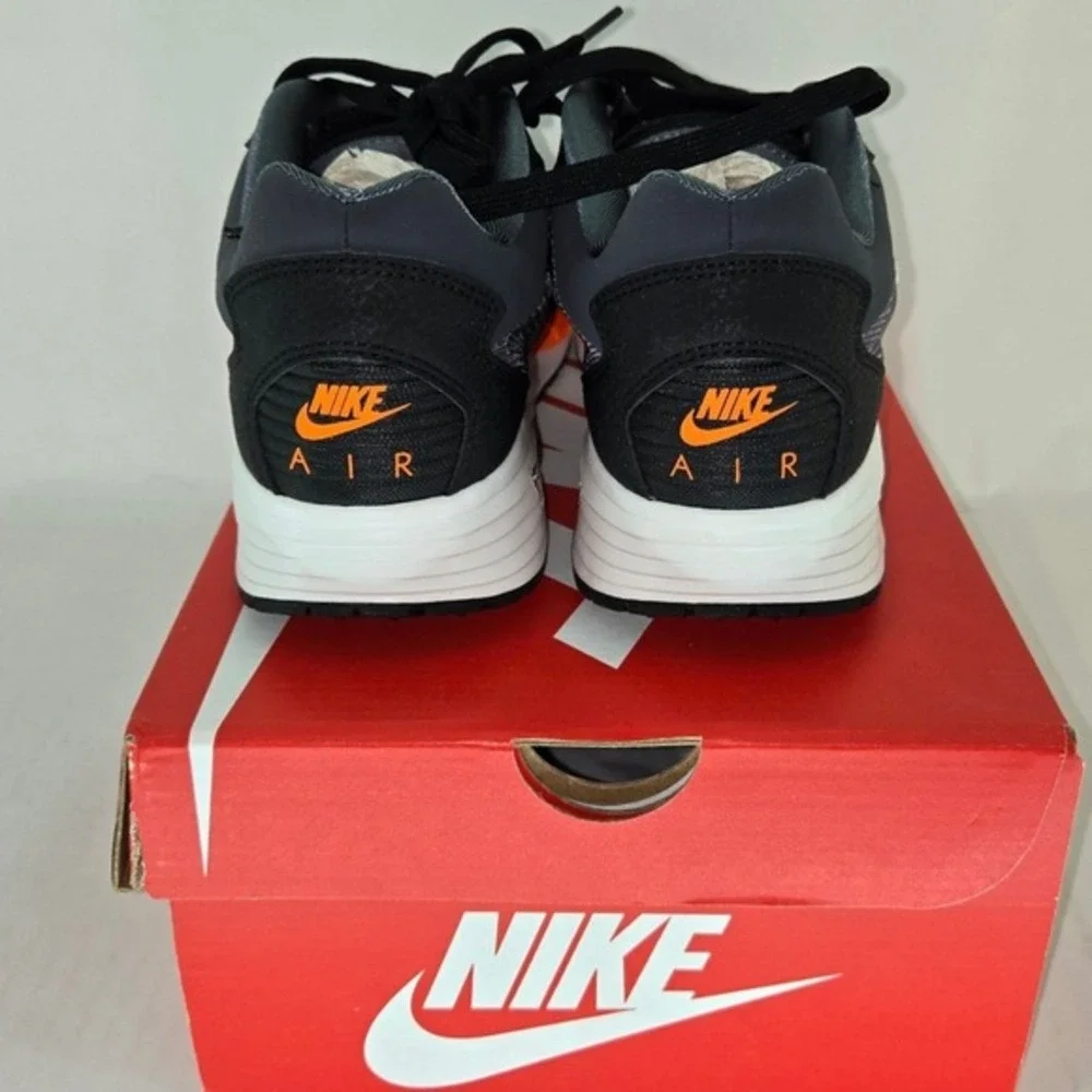 Nike Air Max Solo SE Anthracite Black Total Orange FJ2594-001 Mens 8 Womens‎ 9.5